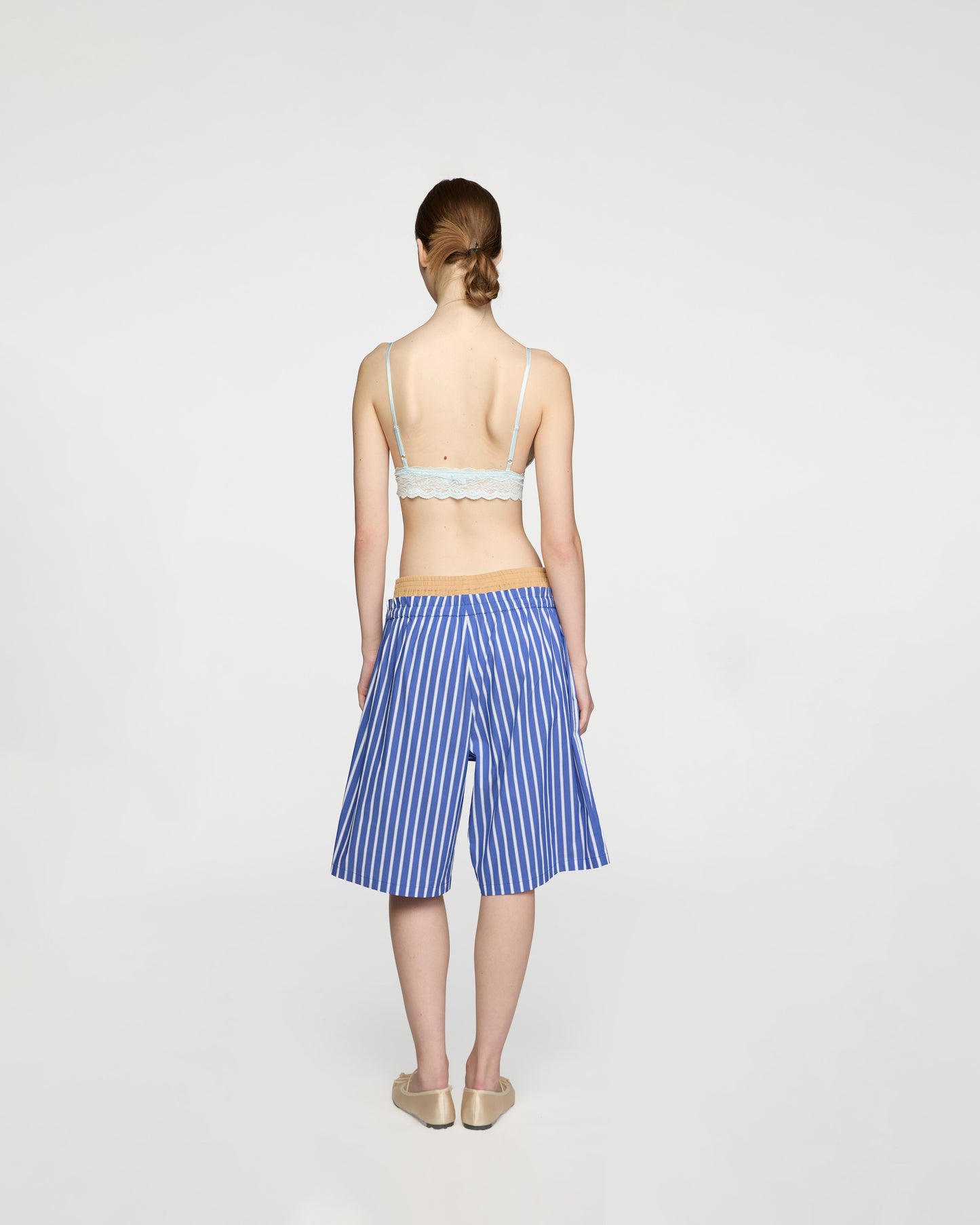 BLUE RIBBED WAISTED BERMUDA SHORTS