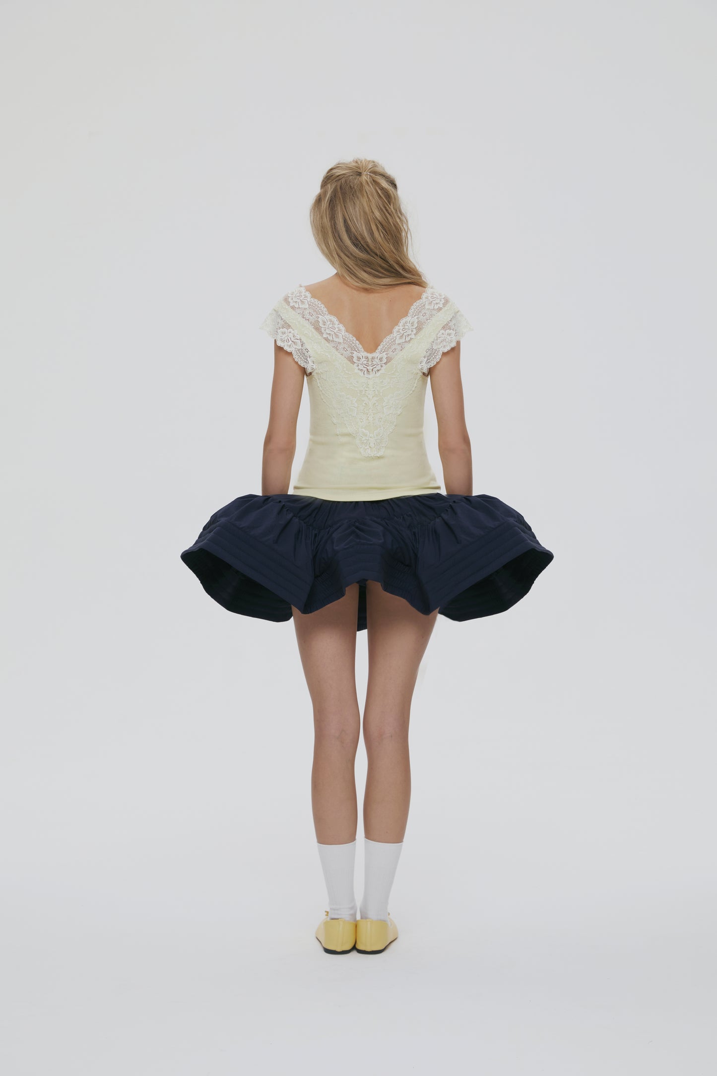 V NECK LACE TRIM TOP (YELLOW)