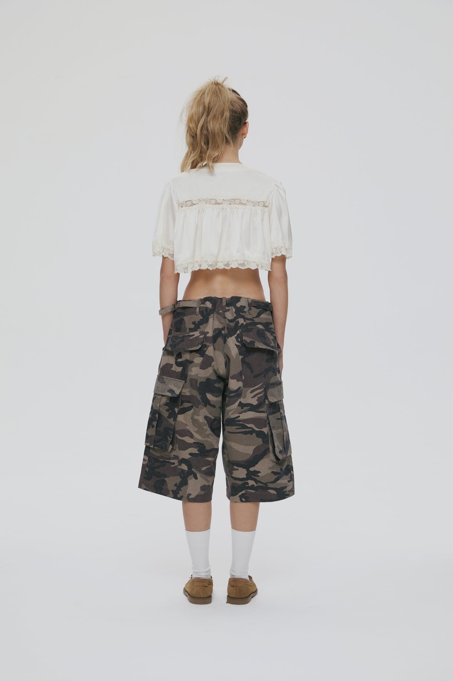 SATIN CROPPED TOP (CREAM)