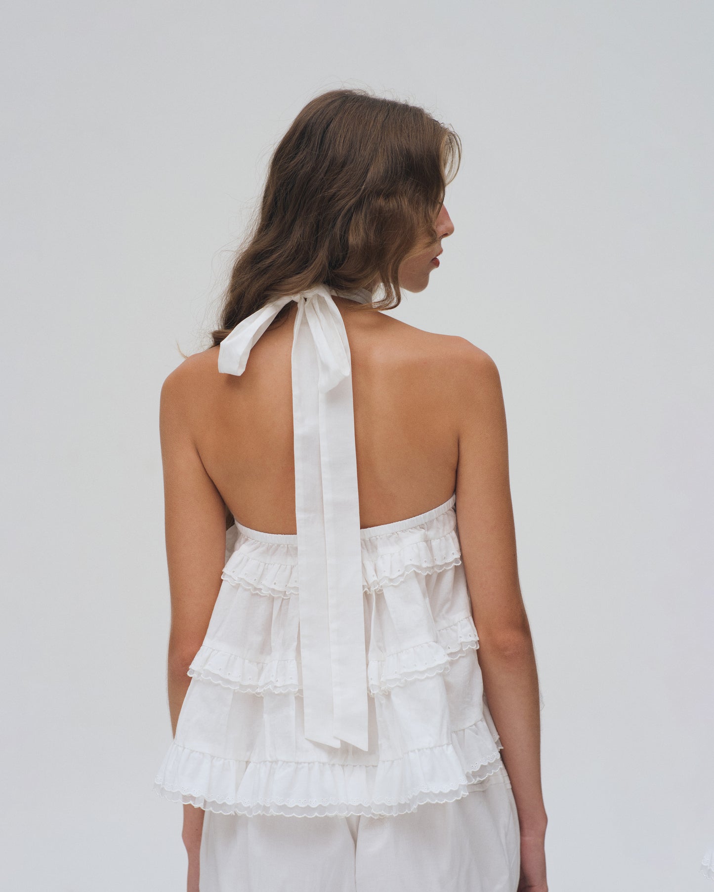 AIRY RUFFLE HALTER TOP