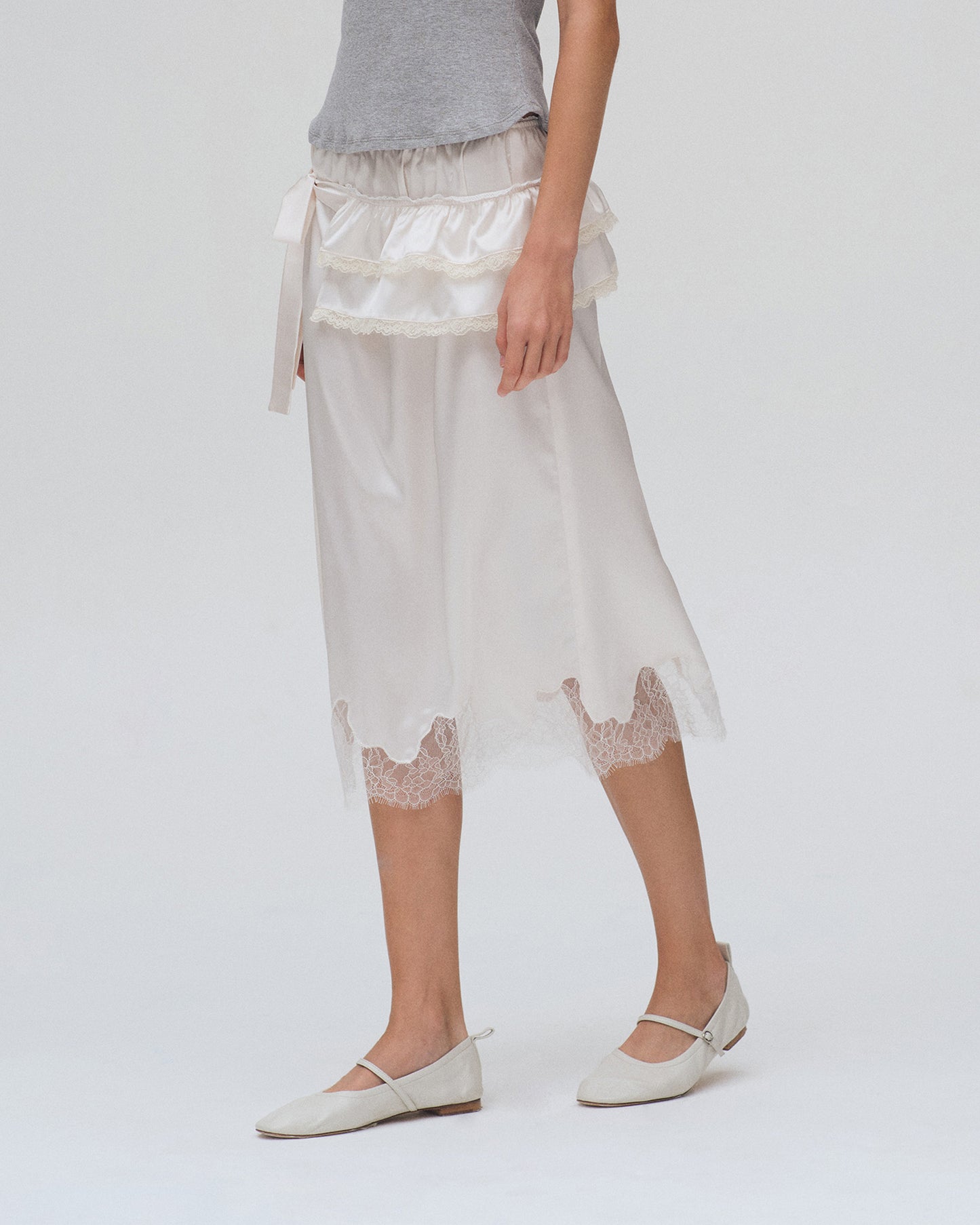 SATIN MIDI SKIRT (OFF WHITE)