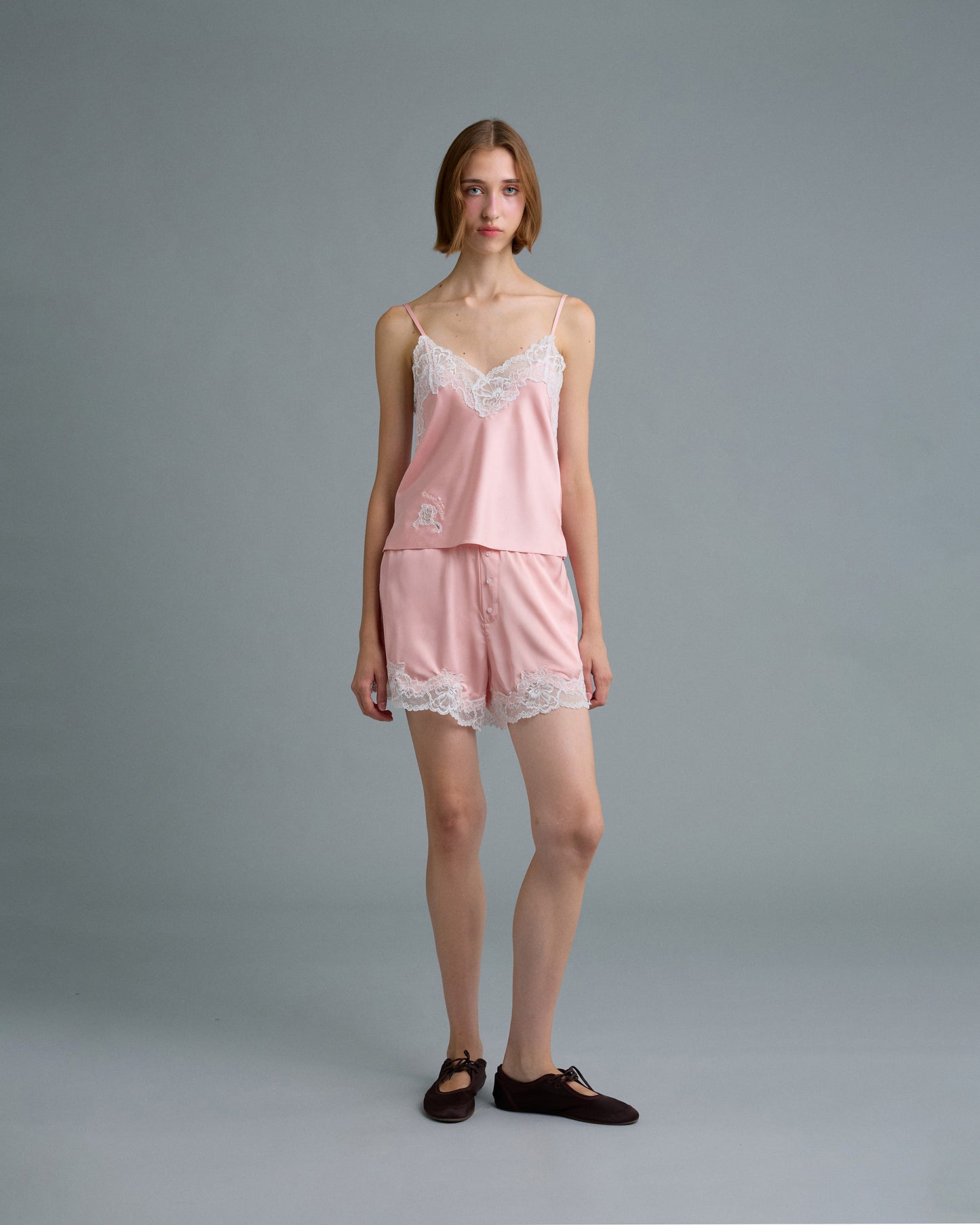 C LACE TRIMMED SATIN SHORTS (PEACH)