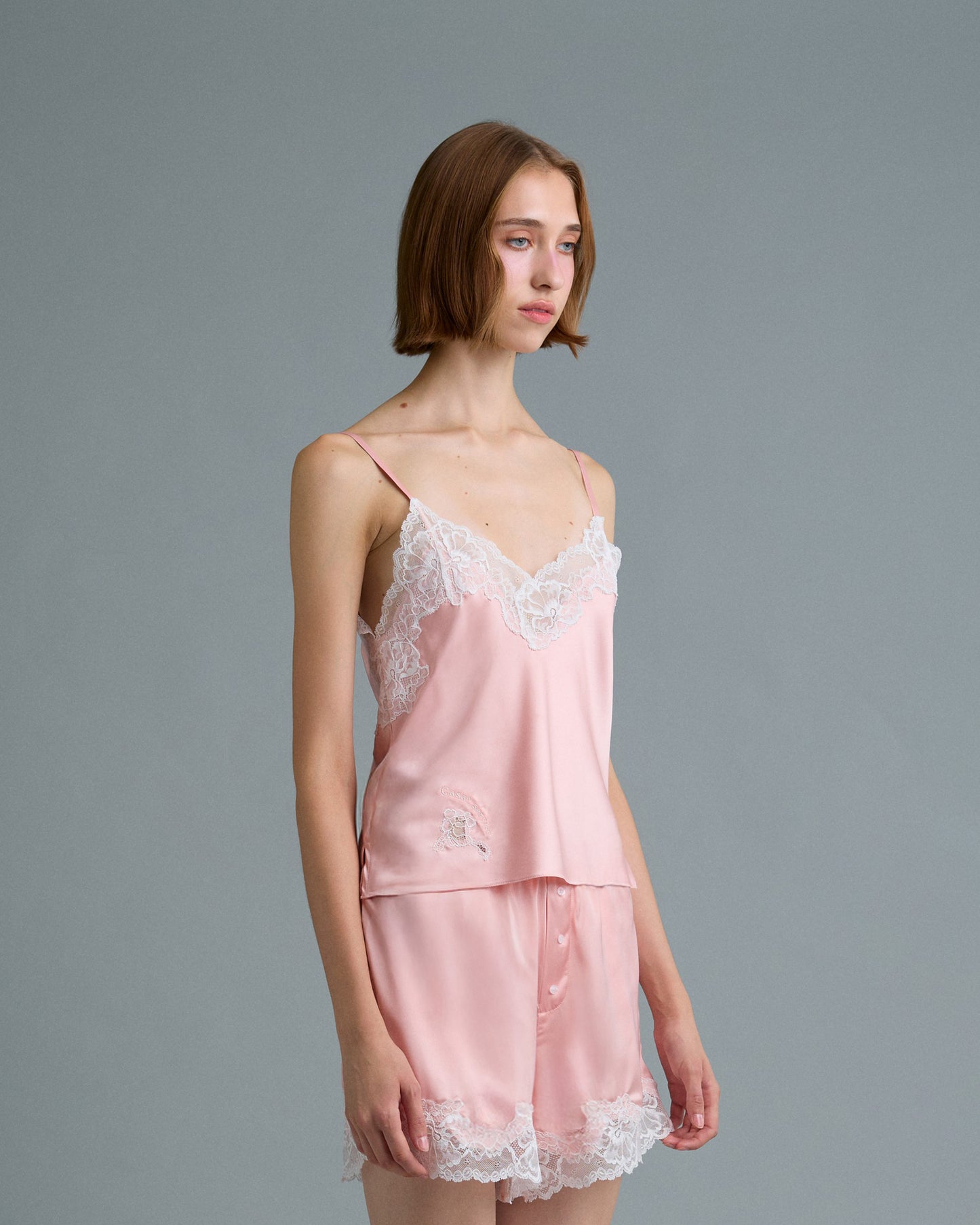 C LACE TRIMMED SATIN CAMISOLE (PEACH)
