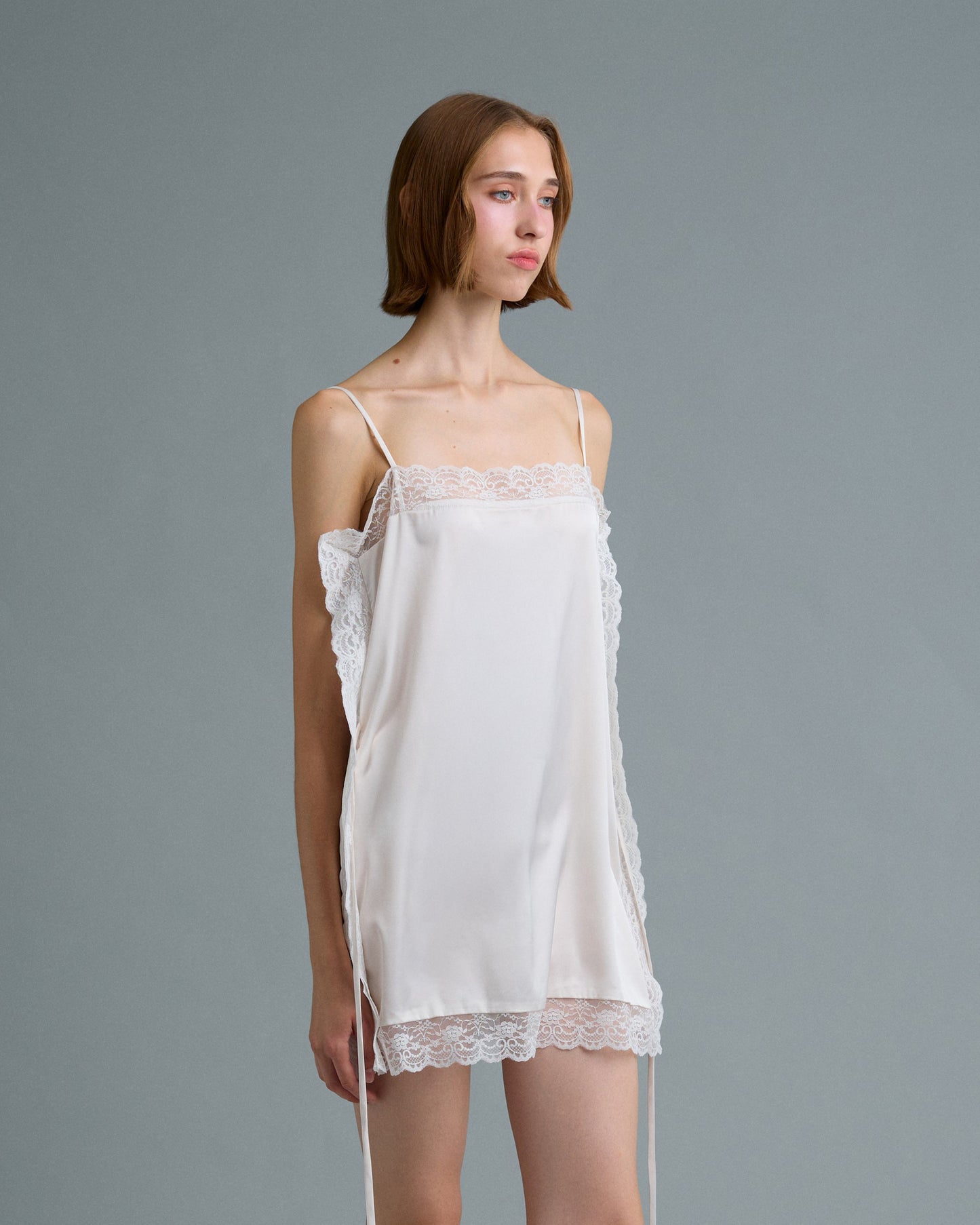 SQUARE SATIN MINI DRESS (OFF WHITE)