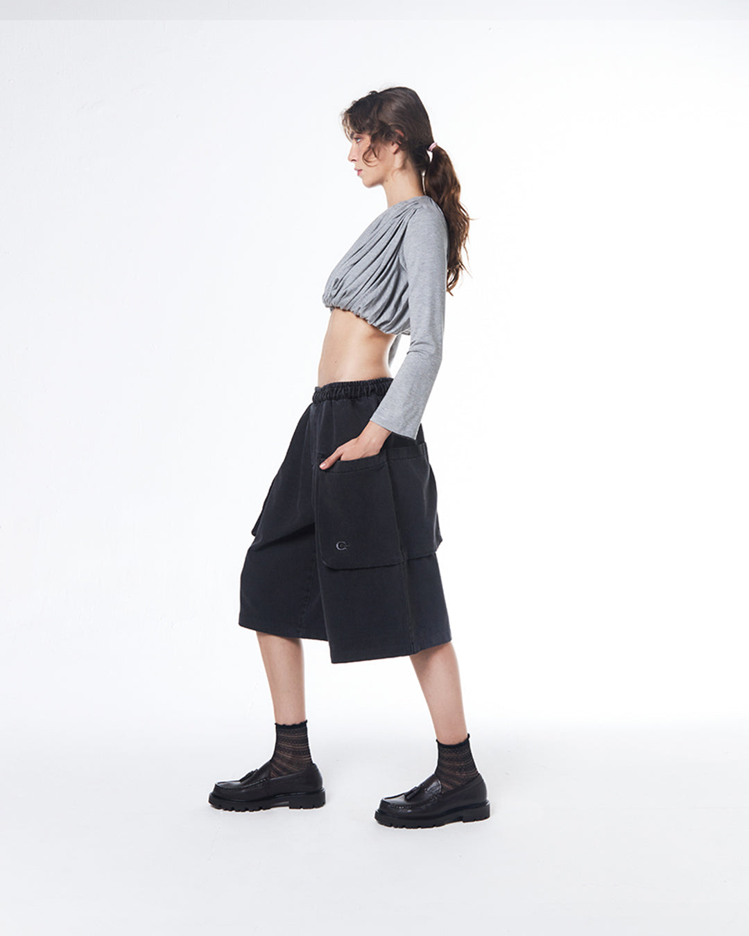 BURMUDA SHORTS OVERSIZED (DARK GREY)