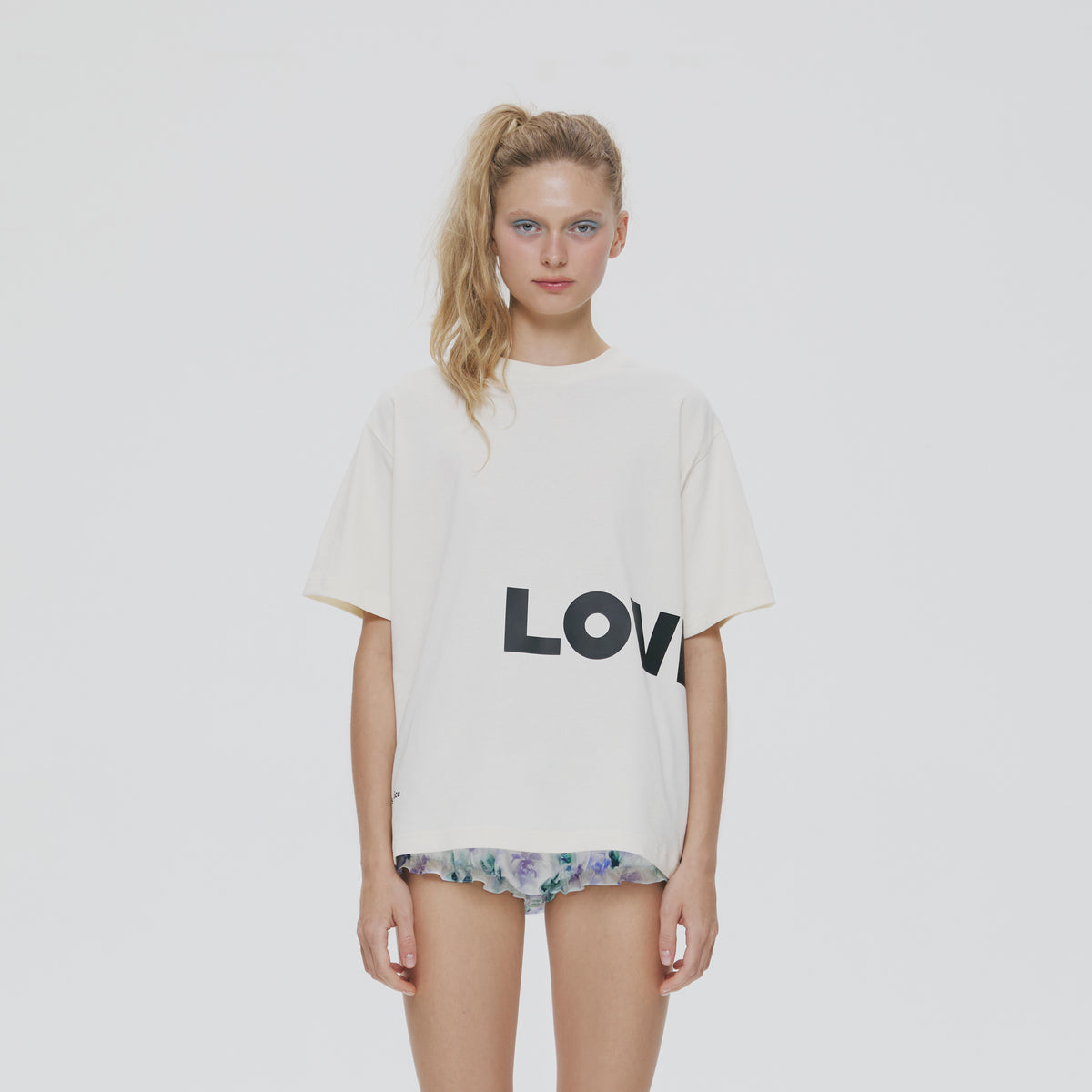 LOVE SERVICE TEE (CREAM)
