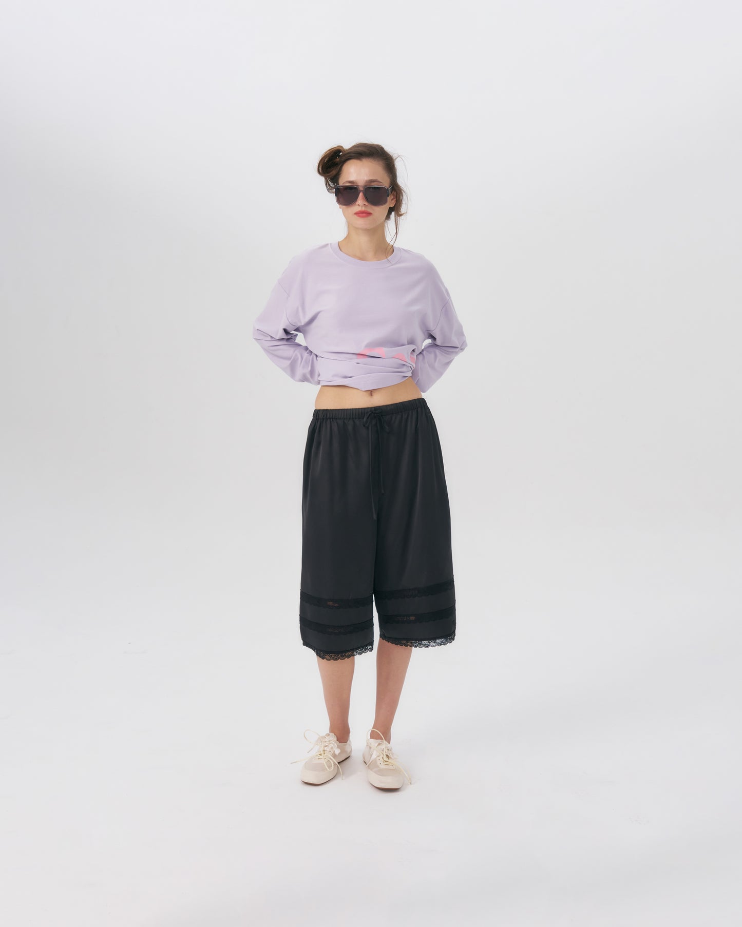 SATIN BERMUDA SHORTS (BLACK)