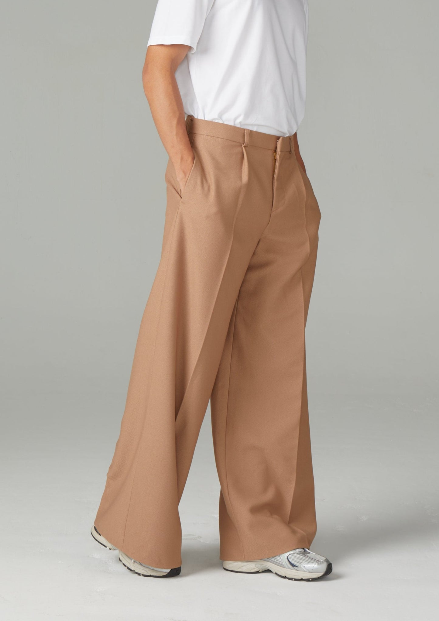 LOW RISE TROUSERS