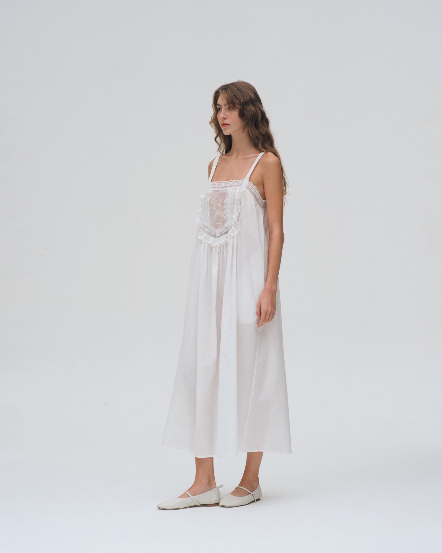 AIRY MAXI DRESS (OFF WHITE)
