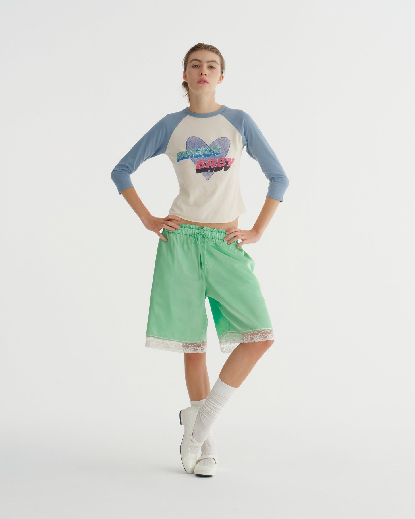 SATIN BERMUDA SHORTS (GREEN)