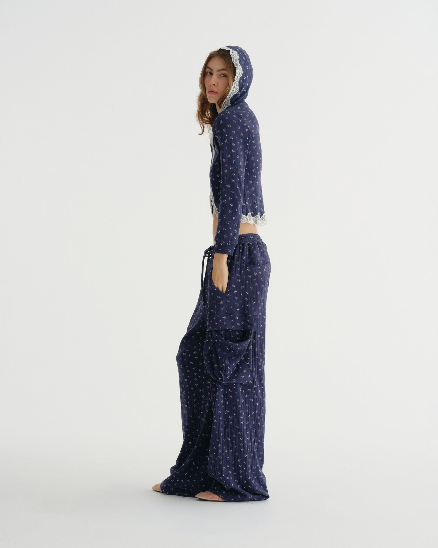 EYELET HOODIE (NAVY)