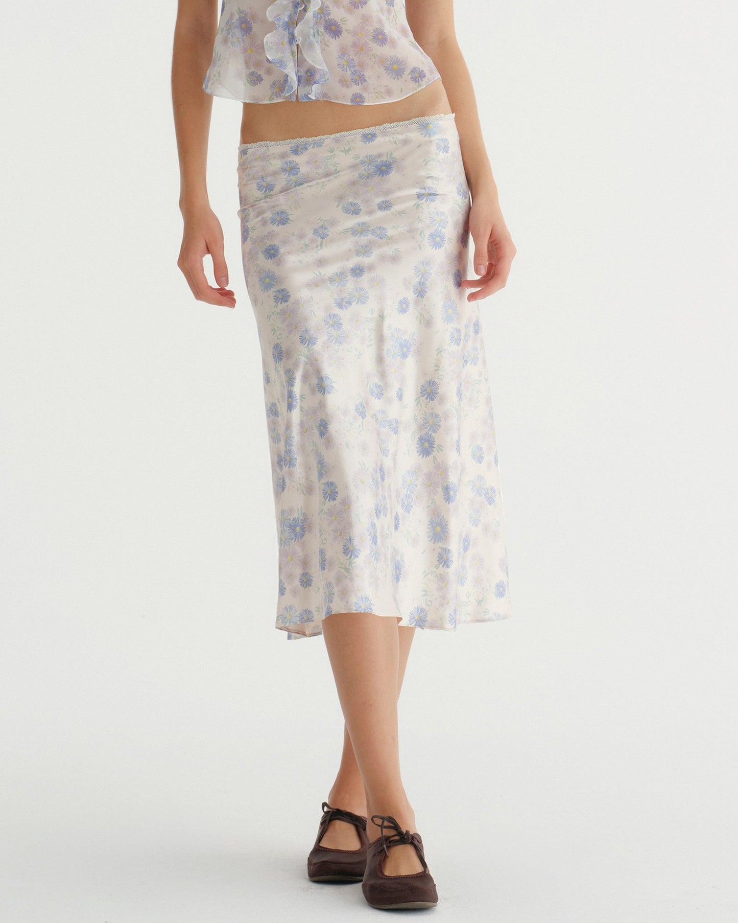 SATIN C FLOWER PRINT SKIRT (BLUE)