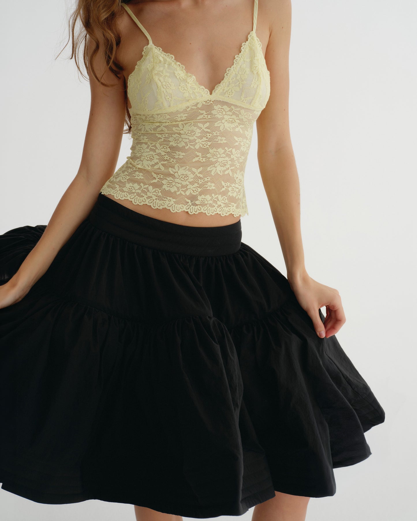 VOLUME SKIRT NYLON (BLACK)