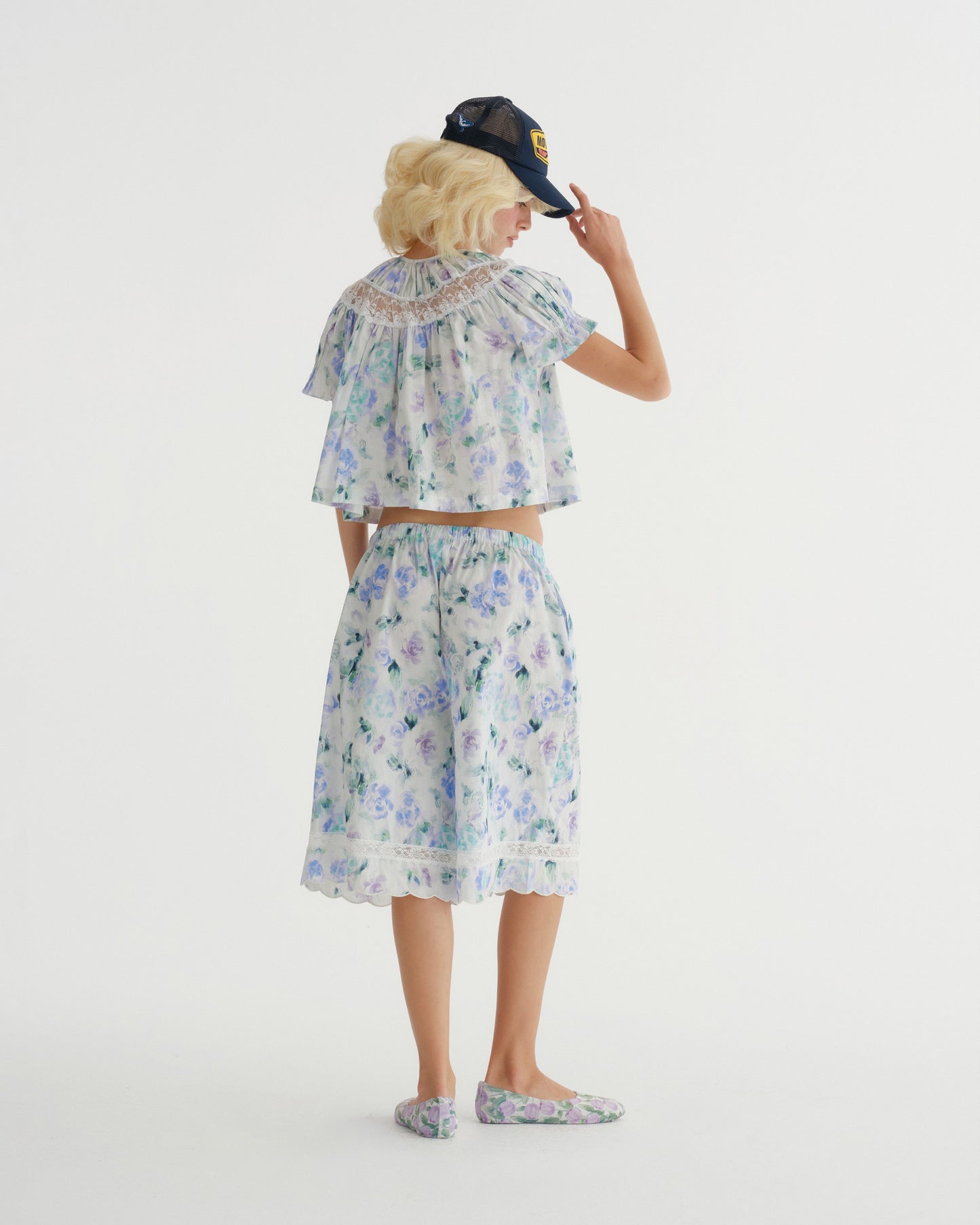 BLUE FLORAL BLOUSE