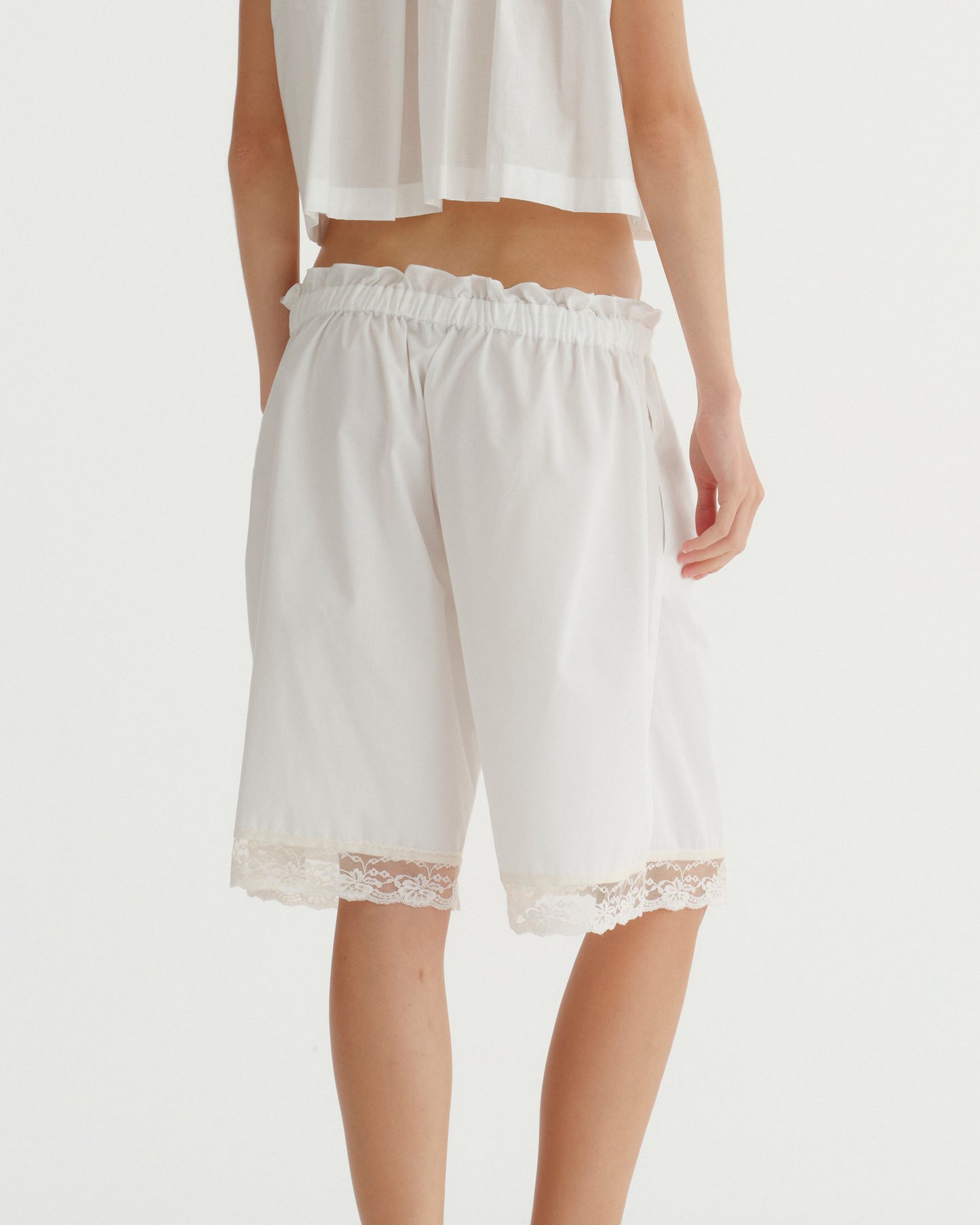 AIRY BERMUDA SHORTS