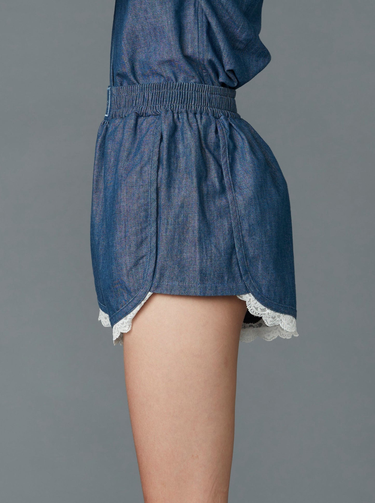 CHAMBRAY SHORTS