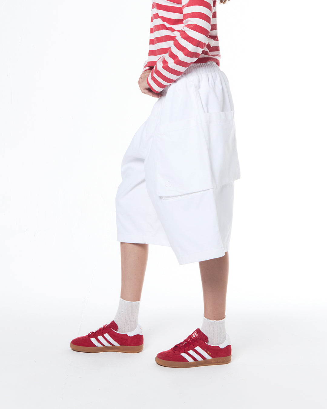BURMUDA SHORTS OVERSIZED (WHITE)